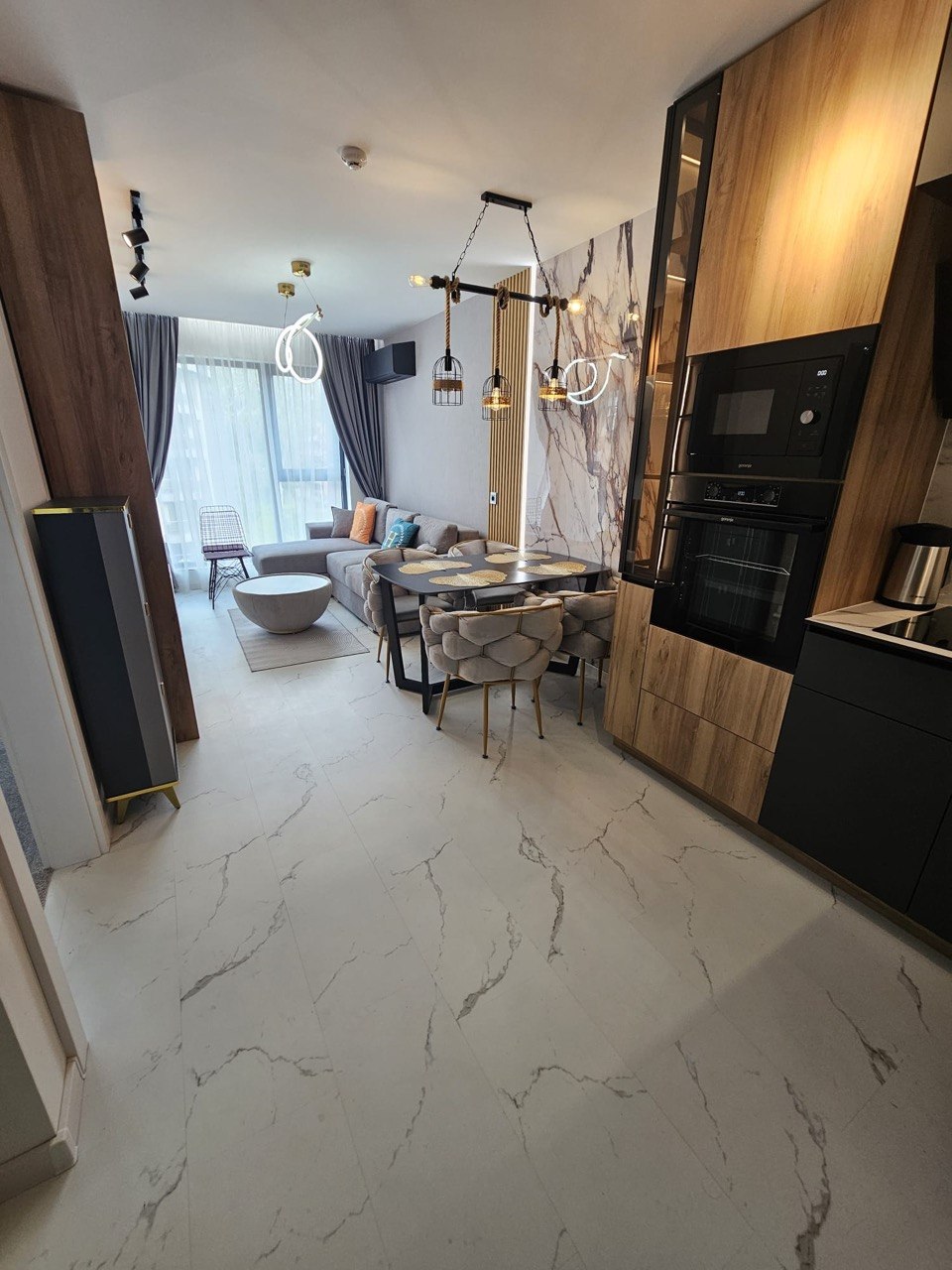 Трехкомнатная квартира в Sweet Home 9 — фото недвижимости 5